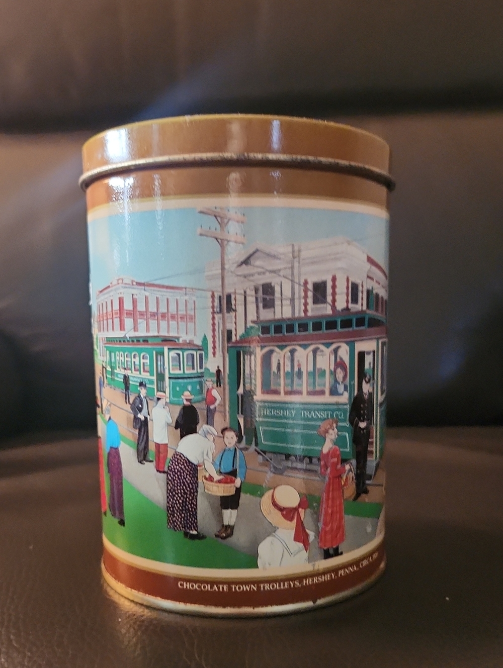 Hershey's Chocolate Town Trolley Tin - Brown & Green 1992 Series #8